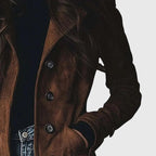 Giulia Bellini – Abrigo Largo de Gamuza