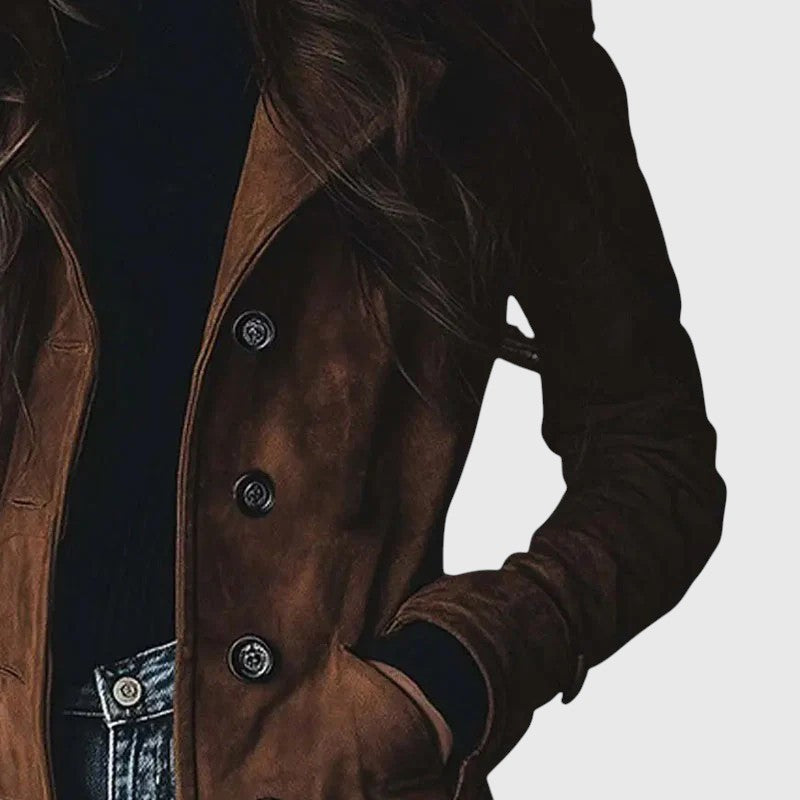 Giulia Bellini – Abrigo Largo de Gamuza